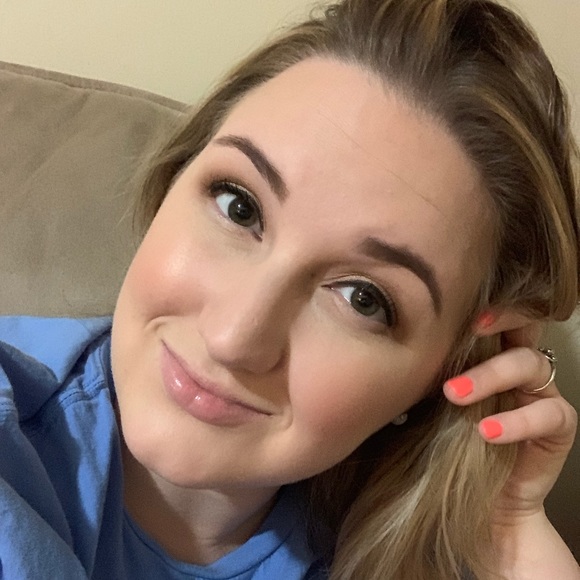 Meet your Posher, Brittany - Picture 1 of 1